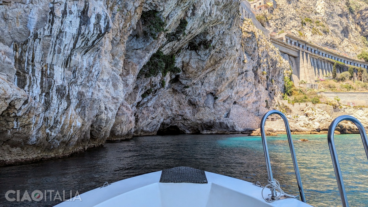 Towards the Grotta delle Sirene