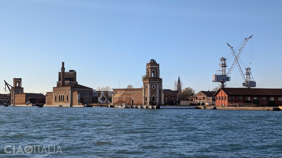 Porta Nuova, seen from the vaporetto