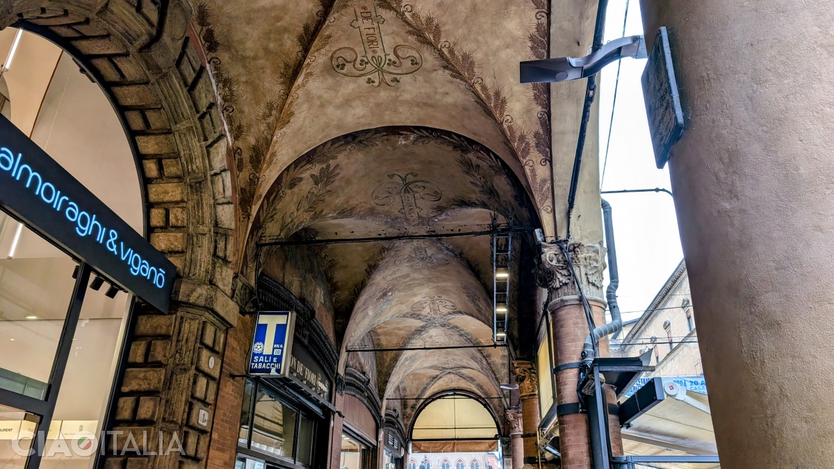 The inscriptions beneath Torre Scappi