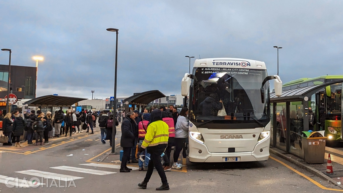 The Terravision buses depart from platform number 4.