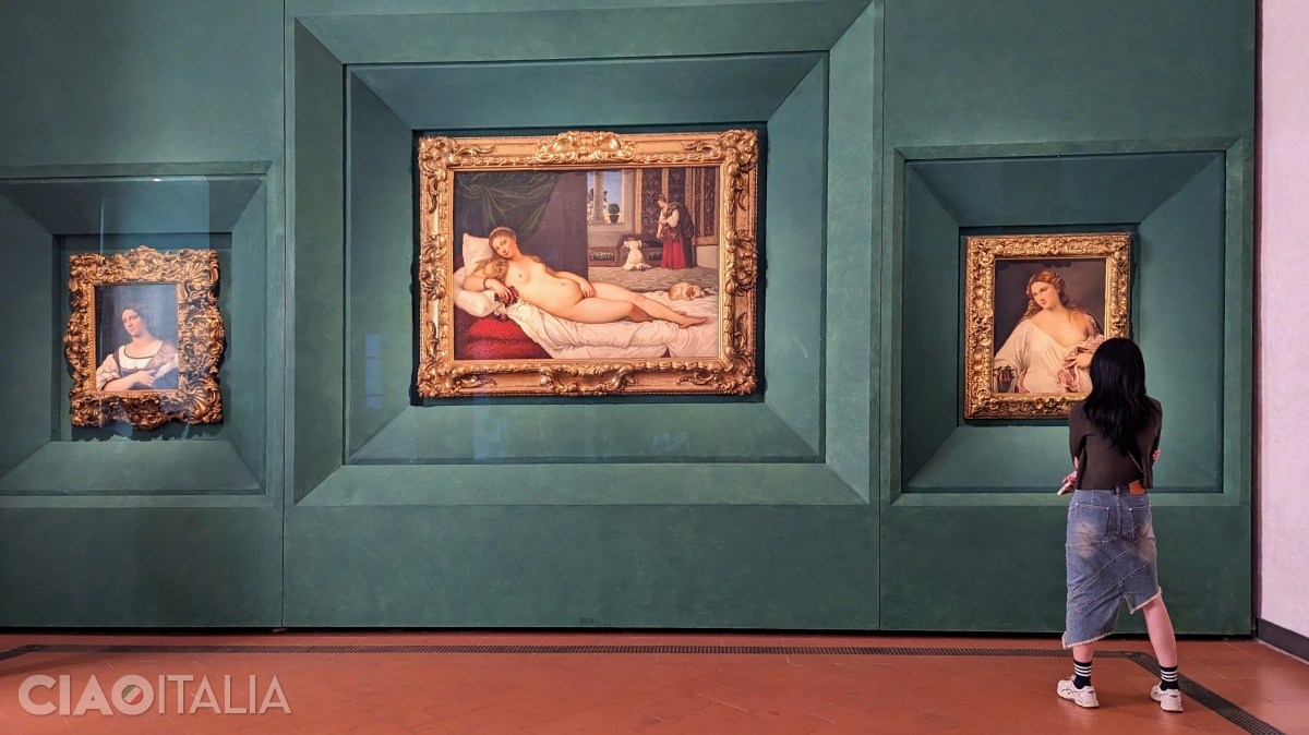 Titian - "Venus of Urbino" (1538)