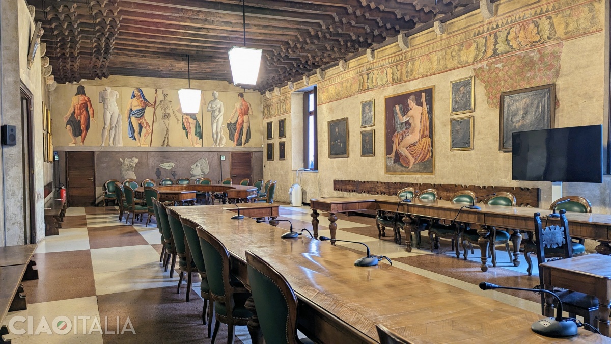 The Medicine Hall is decorated with paintings by the futurist painter Achille Funi.