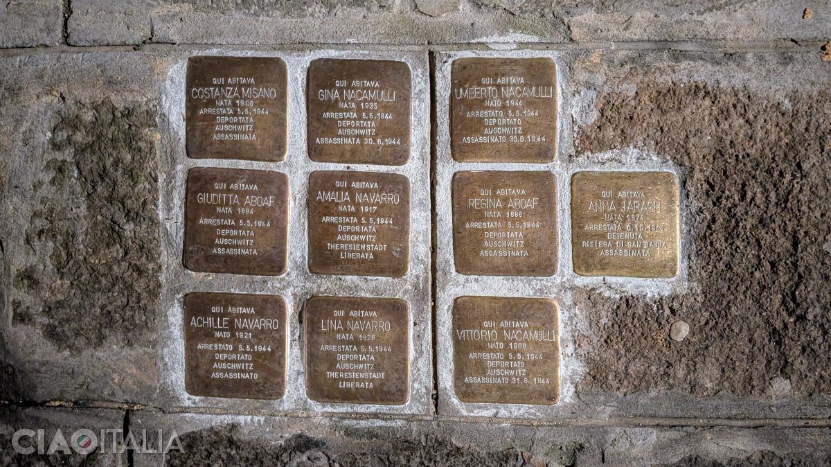 The names of the victims of the Nazi regime are commemorated by the plaques in the pavement.