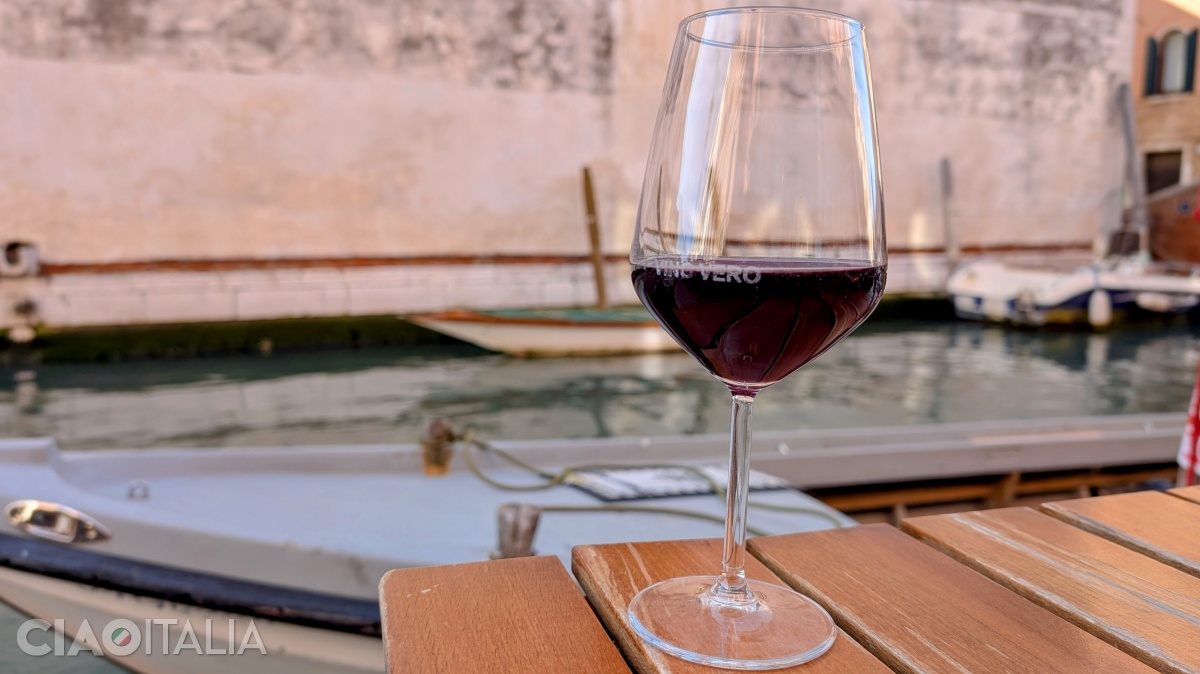 At the Vino Vero bar in the Cannaregio district, you'll find natural wines.