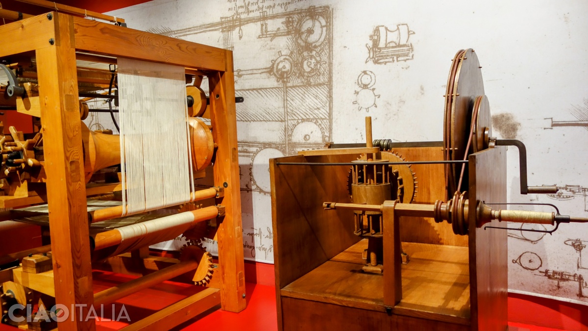 Spinning machine made after Leonardo da Vinci's drawings.