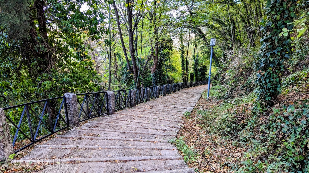 Costa dell'Arnella is a trail with stone steps.