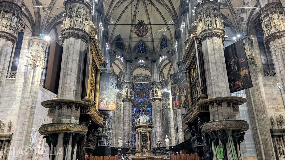 At the very top, above the altar, is the cross-shaped tabernacle that holds one of the nails used in the crucifixion of Christ.