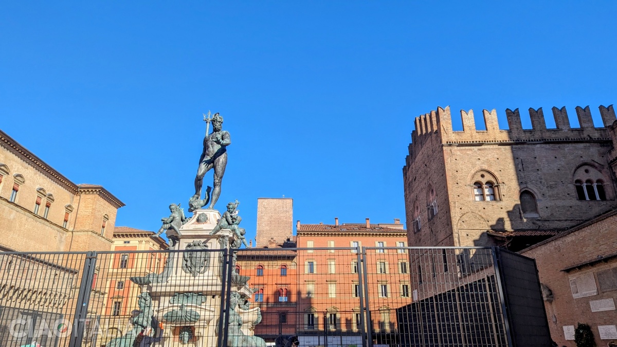 The bronze statue of Neptune is over 3 meters tall.