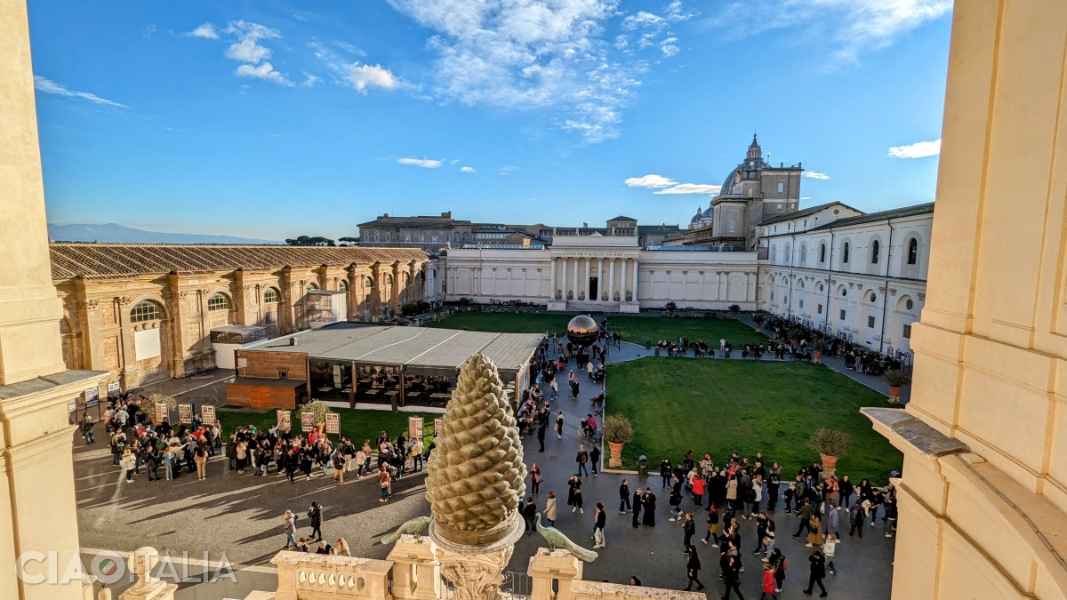 The pine cone at the Vatican Museums