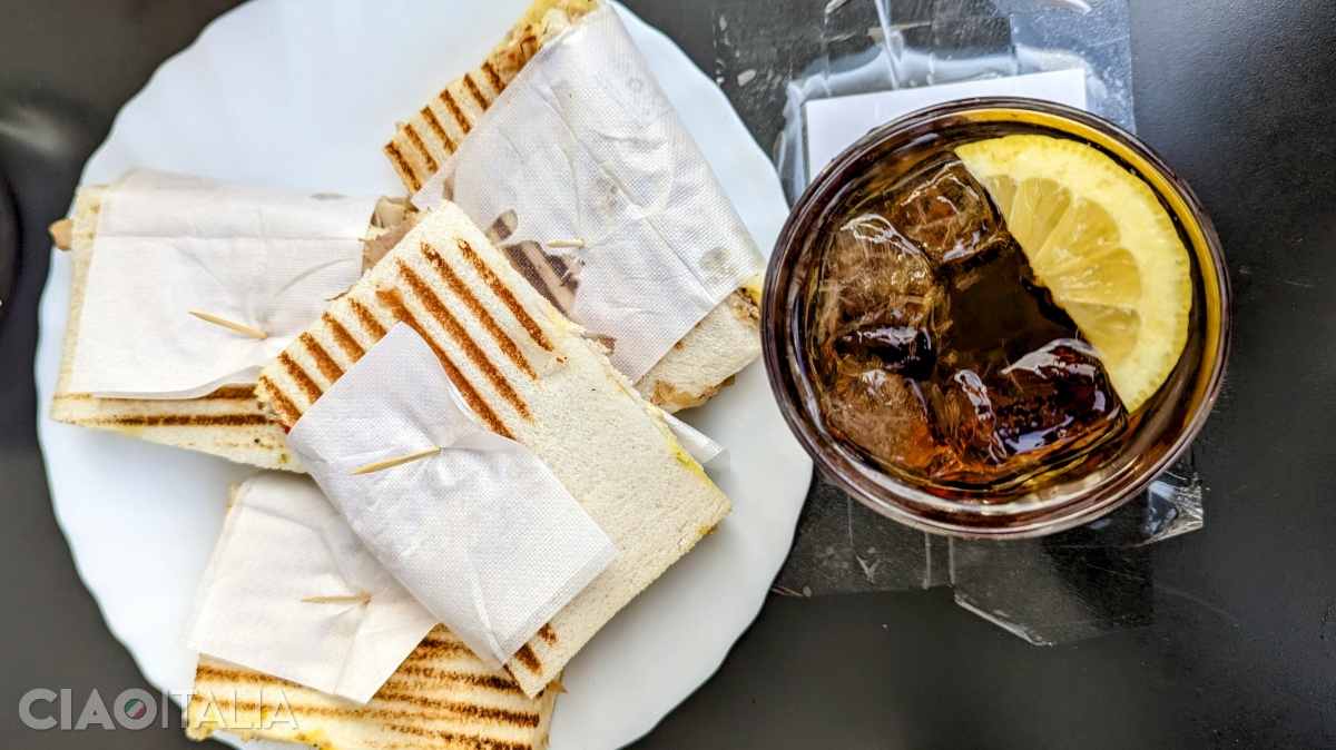 Tramezzini and Cynar spritz at Bar dei Osei