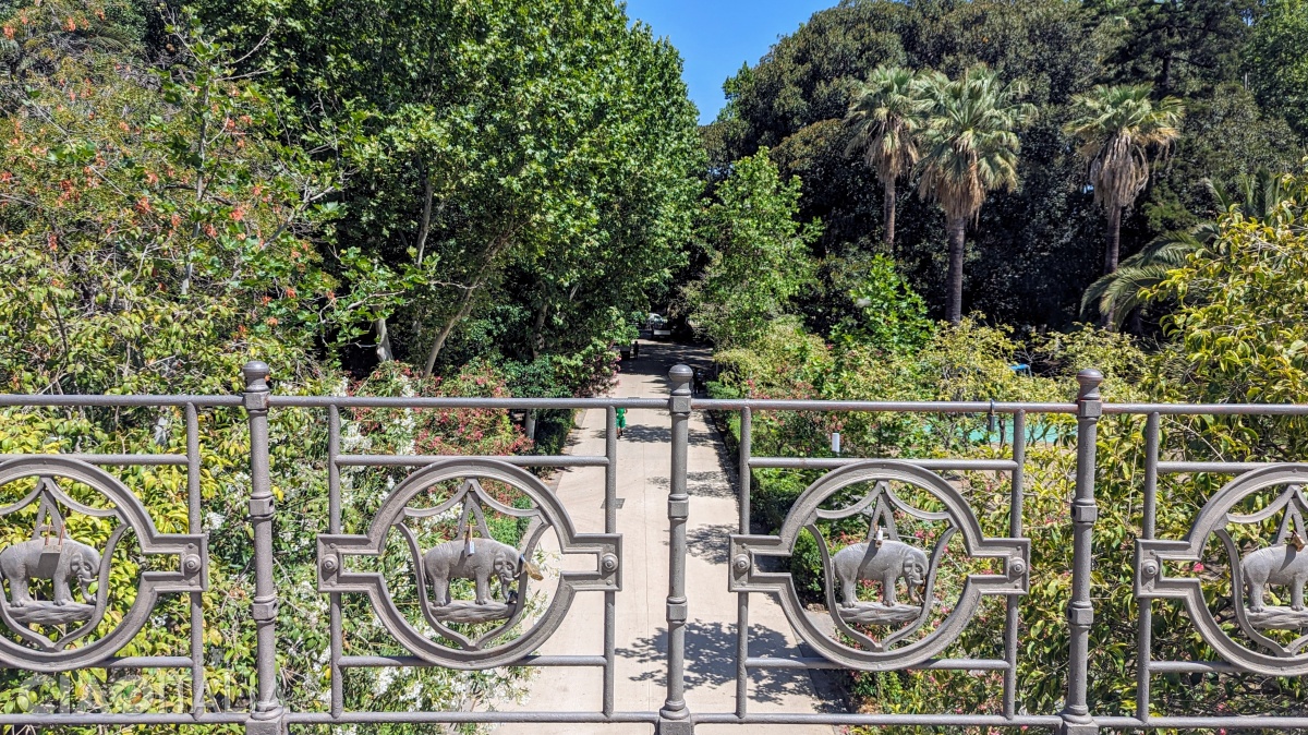 Elephants are also present in Villa Bellini Park.