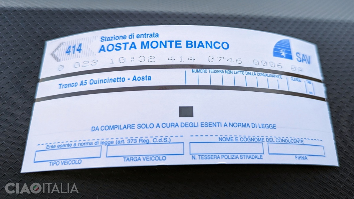 Motorway entry ticket for the Aosta Valley (payable by card or cash at the toll stations)
