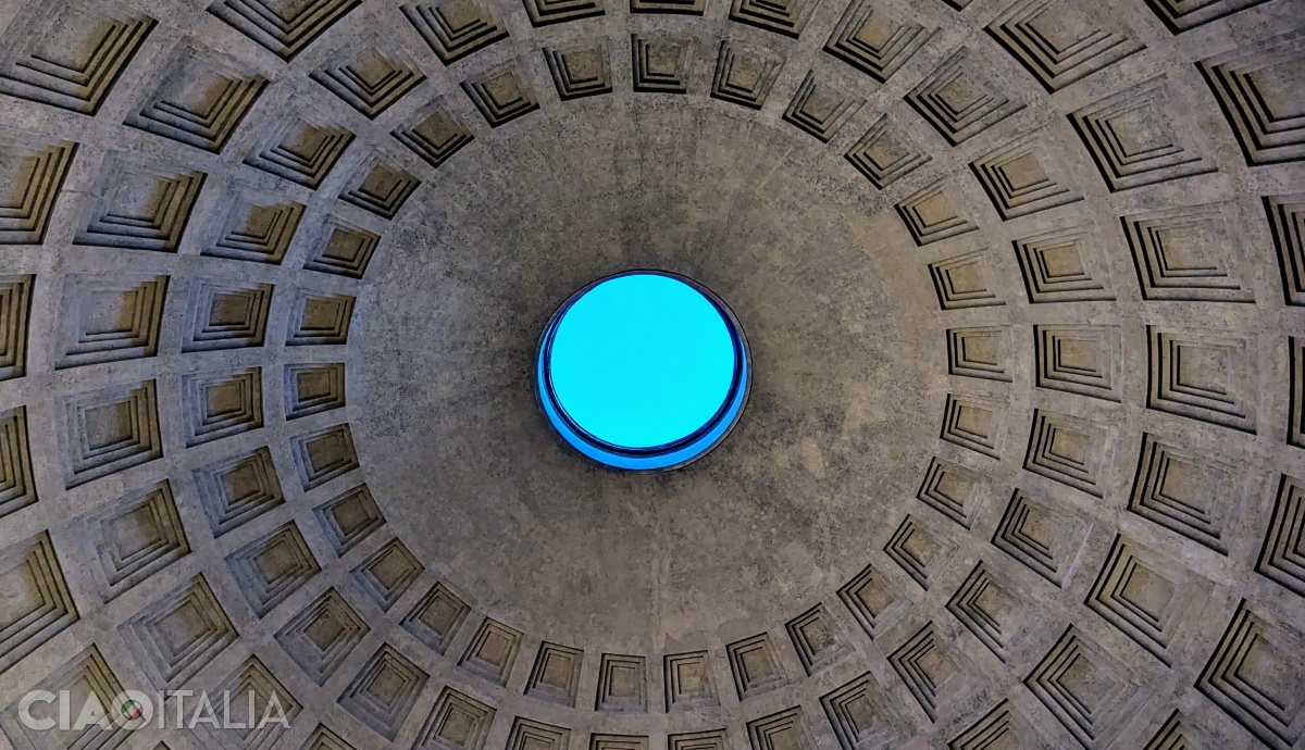 The opening in the center of the Pantheon's dome has a diameter of 9 meters.