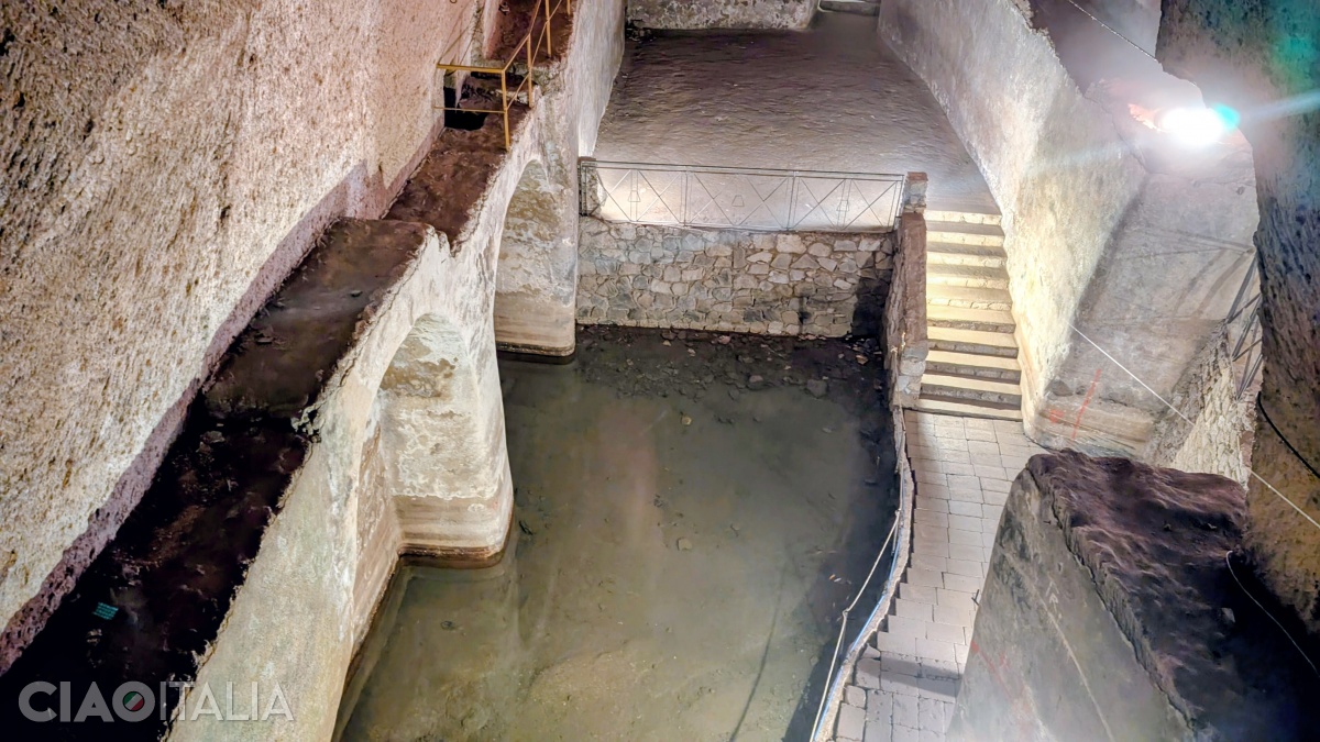 The architect had to find solutions to bypass the old water cisterns.