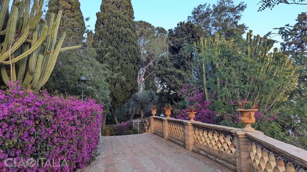 The Villa Comunale is an oasis of greenery.