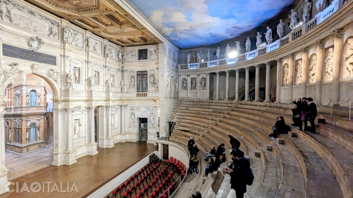 The cavea has a semi-oval shape. The 13 wooden tiers are original.