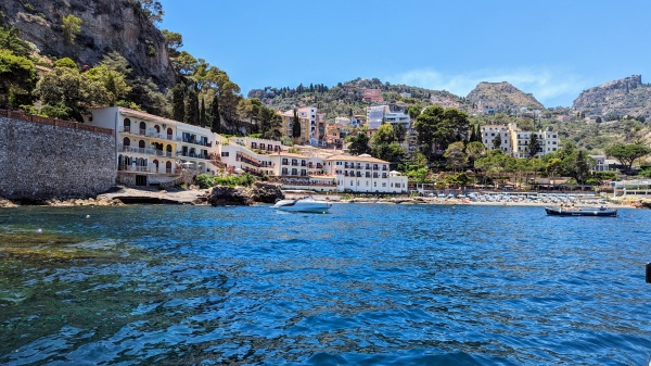 Where to Stay in Taormina?