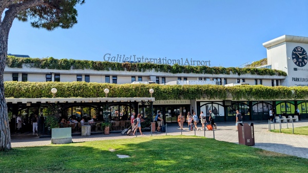 How to Get from Pisa Airport to the City Centre?