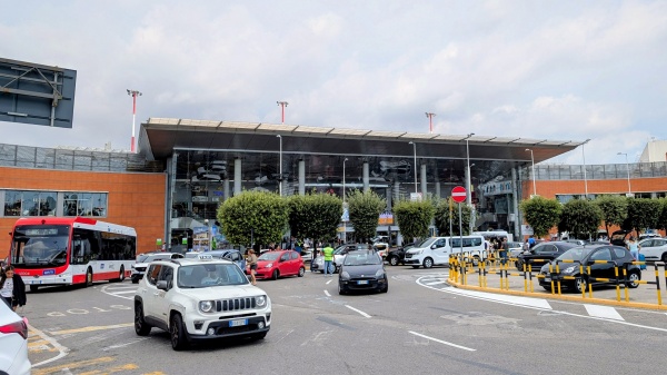 How to Get from Naples Airport to City Center?