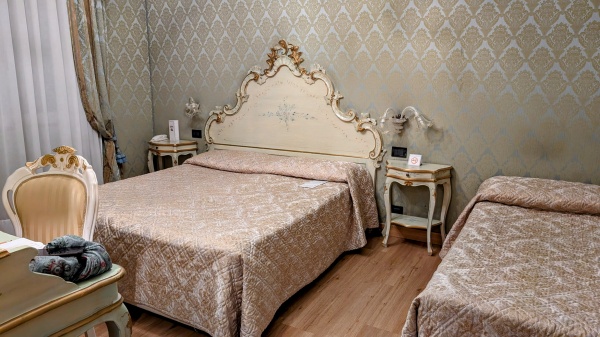 Where to Stay in Venice?