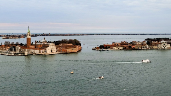 Which Islands to Visit Near Venice?
