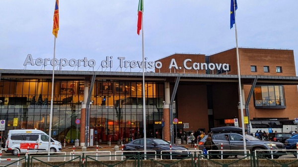 How to Get from Treviso Airport to Venice or Mestre?