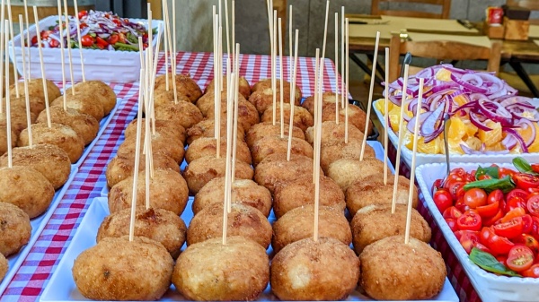 What to Eat (and Drink) in Sicily?